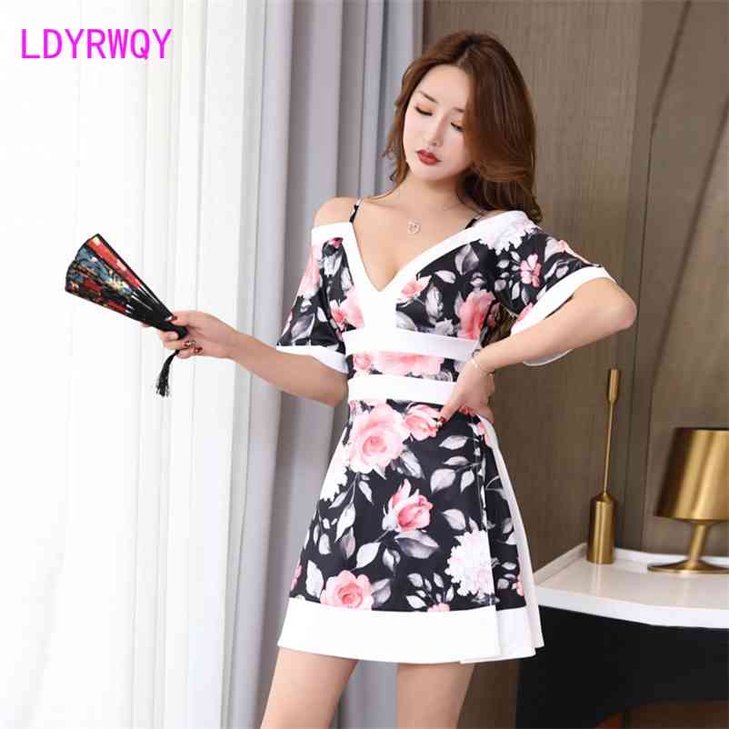 

sexy dress nightclub tight and slim Polyester Sheath Short Zippers Knee-Length Regular 210603, Red