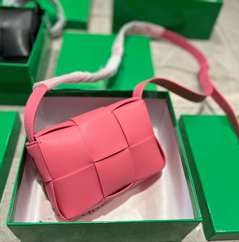 

22ss designer women's clutch bags luxury cross body fashion classic woven Mini Handbag high quality shoulder bag, Make up for price