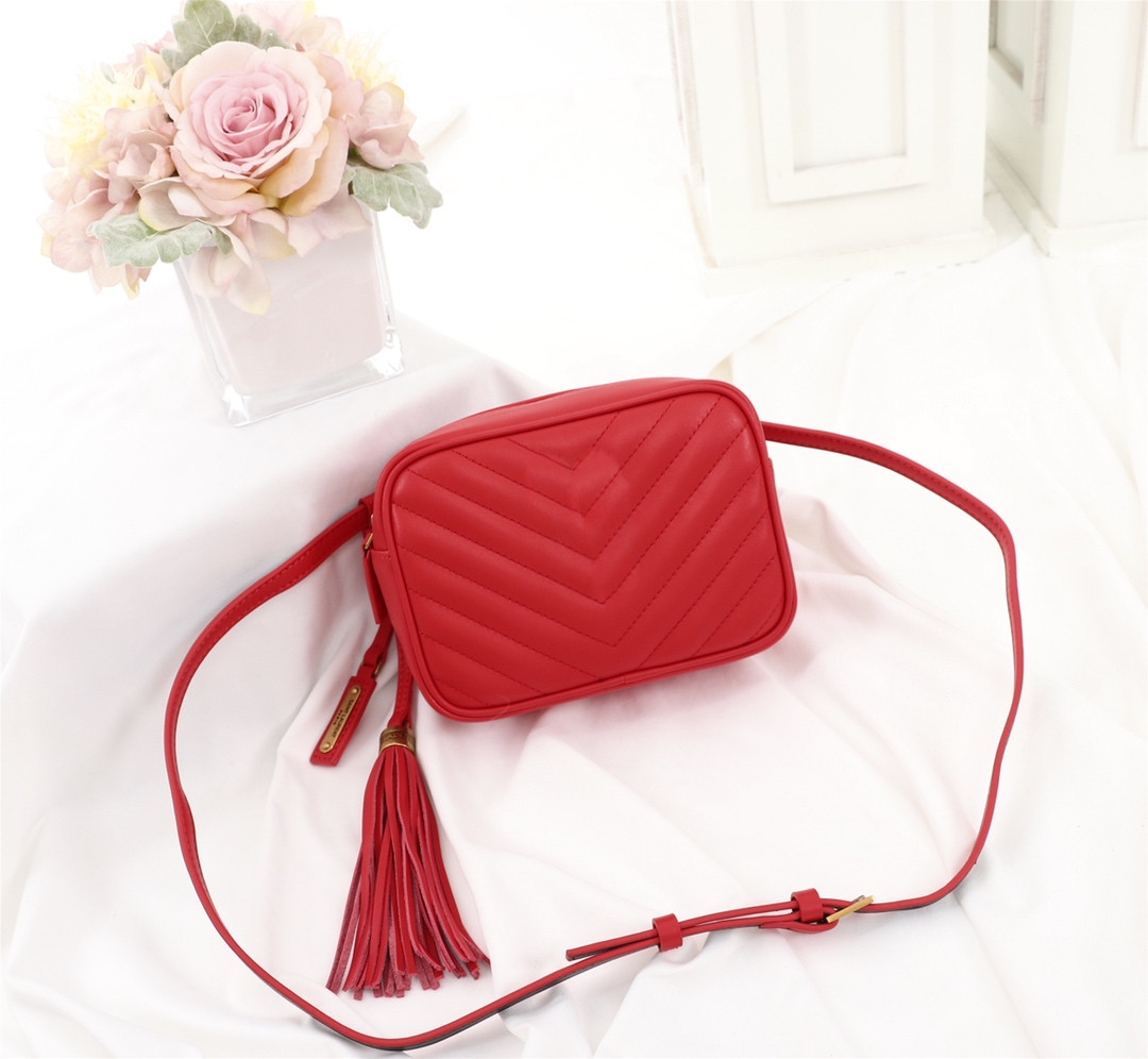 

Mona_bag LOU belt Pocket caviar camera bag with tassels Classic Style Fashion bags MINI shoulder female Purses Handbags red black 2 colors size 17cm