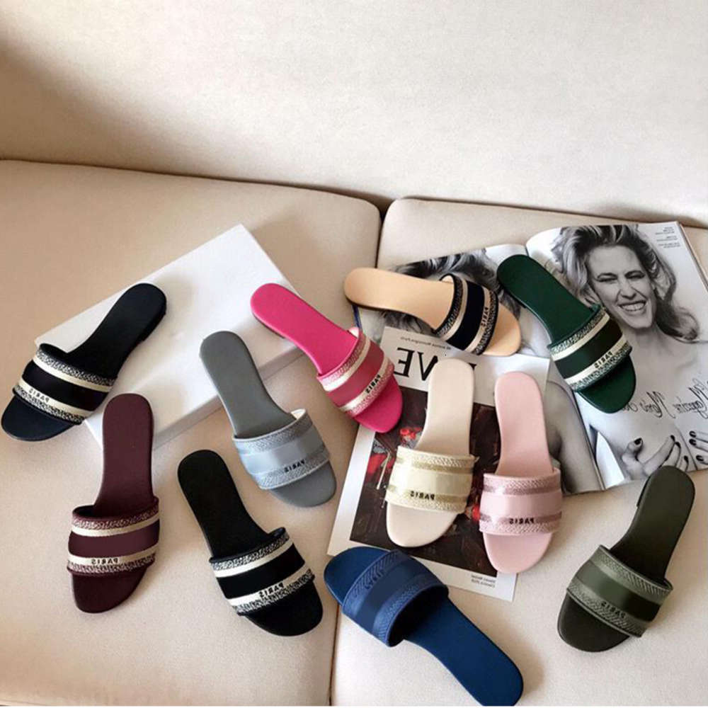 

Designer Patent Leather High Quality women Sandals Summer Flat Slipper fashion beach woman Big head Rainbow letters with box, Black