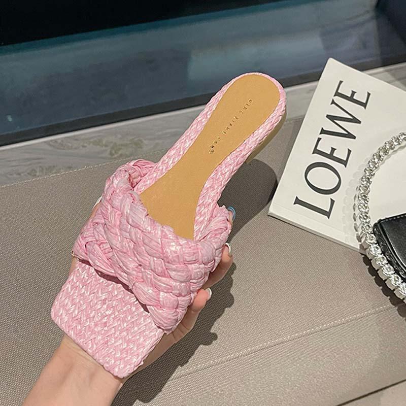

Lafite Grass Braided Beach Slippers Woman Flat Square Toe Hand Woven Sandals Summer Sweety Color Comfort Vacation Shoes, Black