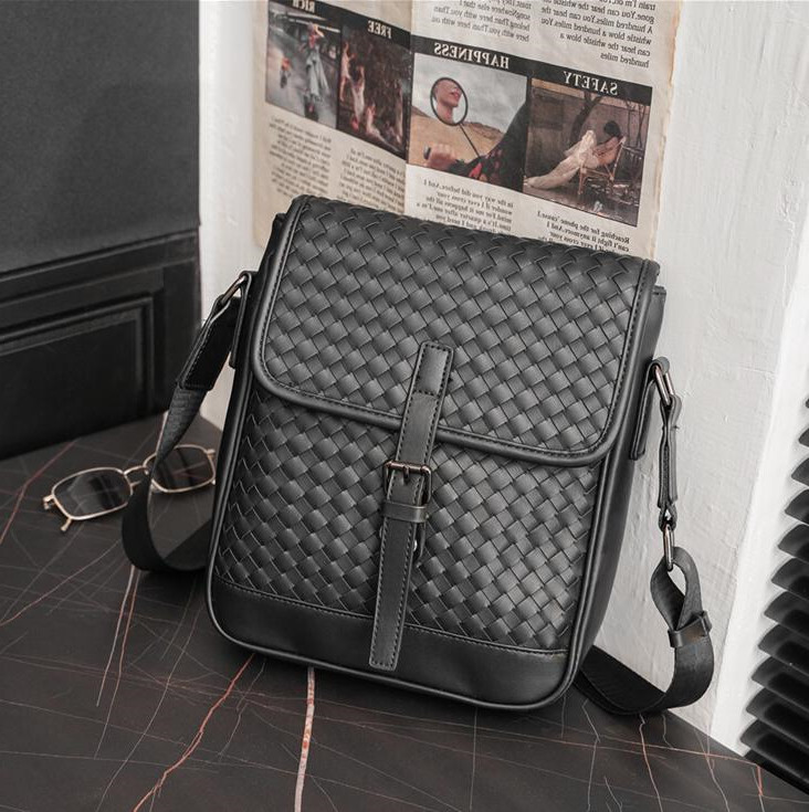 

Factory wholesale men handbag England Styles woven messenger bag Preppy Style color matching printed mens shoulder bags street fashion plaid handbags, Black6-20105