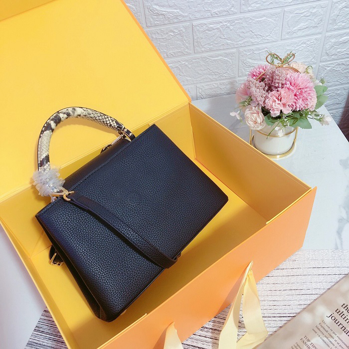 

Real leather Handbags Purses High Quality Women Totes Bag Genuine Leathers Fashion Handbag Purse ShoulderBag