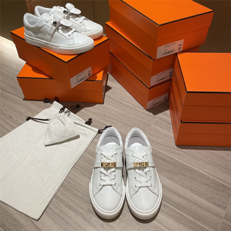 

Classic hardware Kelly buckle casual shoes Black White high quality leather women's flat shoes Designer men's lace up outdoor sneaker Unisex sandshoe