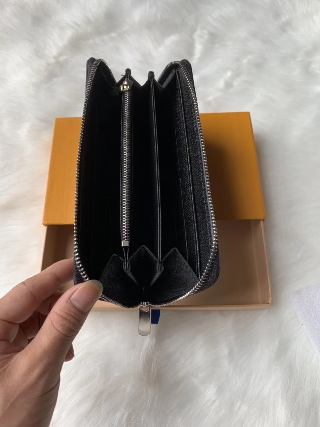 

2021 Hot Zipper Wallets Women Purse Long Wallet Fashion Ladies Clutch Men Shoulder Bag Ladies Handbags, Red