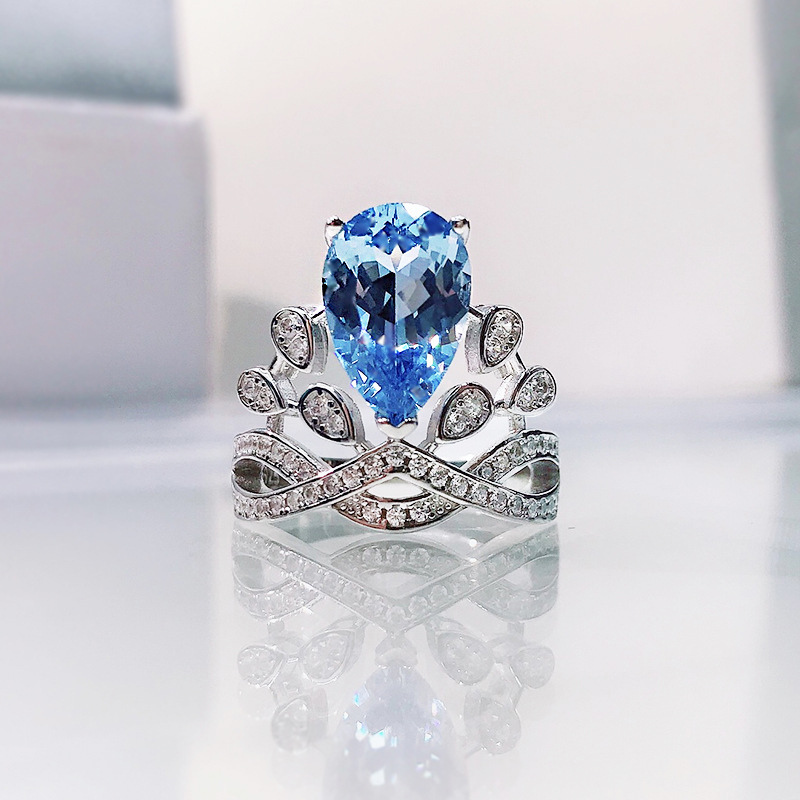 

2021 new crown 8X12 aquamarine zircon ring female simple lady fashion style