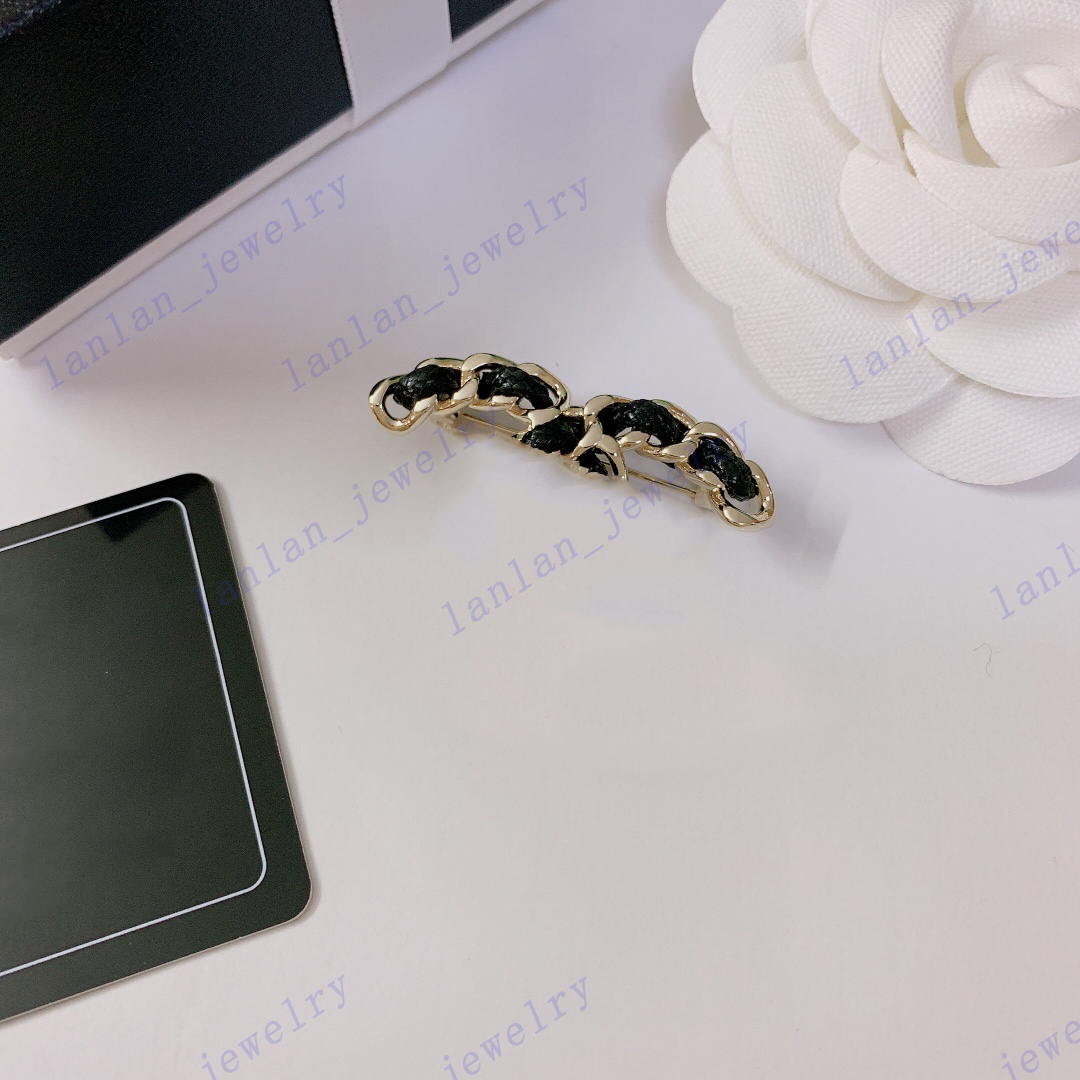 

LD-02 Designer Brooch Classic Letter Logo Shape Diamond High quality Brooches With Box, Gray