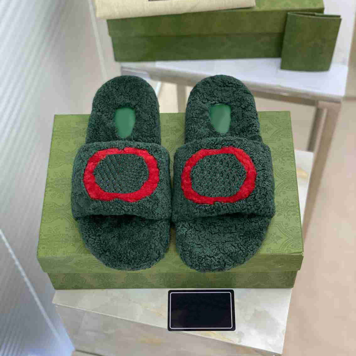 

Wool Top Shoes Desiner Winter Plush Slippers Indoor Hotle Warm Fox Fur Sandals for Women Slides QUALITY with Box Size 40