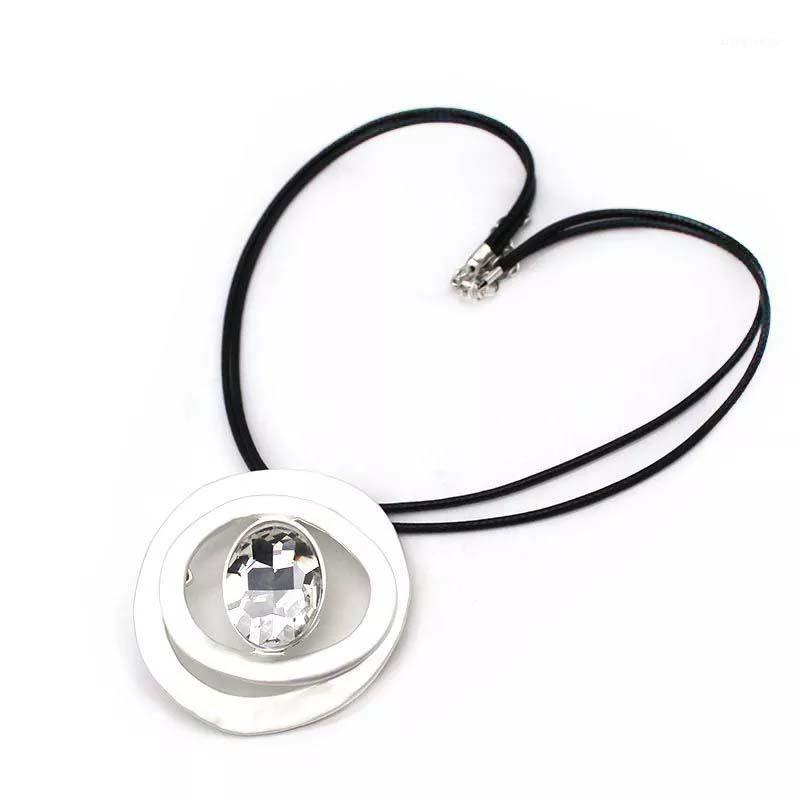 

Chokers TOTABC Femme Women Crystals Style Necklace & Pendants Silver Color Chain Necklaces For Wedding Chic Gift, Golden;silver