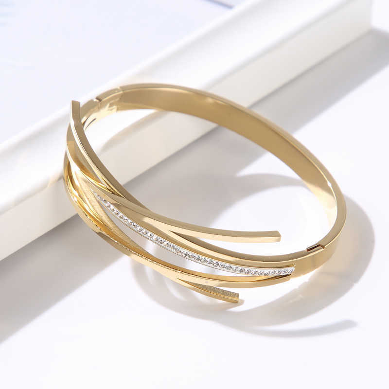 

Hollow Cross Crystal Bracelets Bangles Stainless Steel Cuff Bracelet Gold Cubic Zirconia Bangle for Women Girls Jewelry Gift Q0719