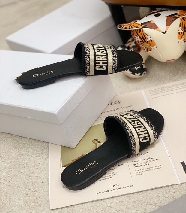 

Official Website 70% Off Outlet Luxurious Women Temperament Slippers Design Charm Open-toe Set Foot Vacation Beach Flat Sandals Casual Flip Flops Shoes, Wine red