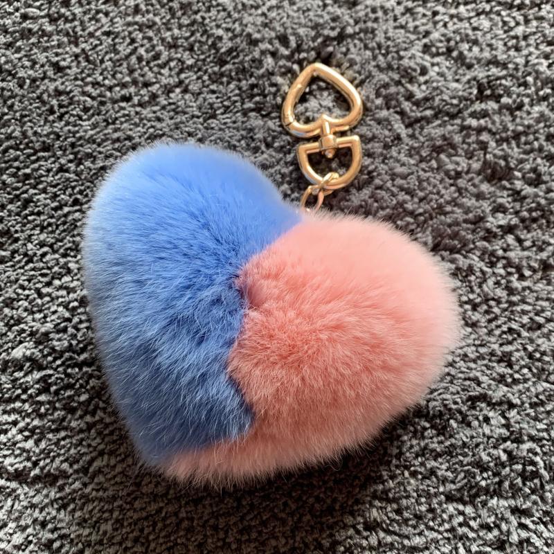 

Keychains Real Fur Peach Heart Love Wool Ball Key Buckle Jewelry Hanging Bag Pieces Deluxe Link