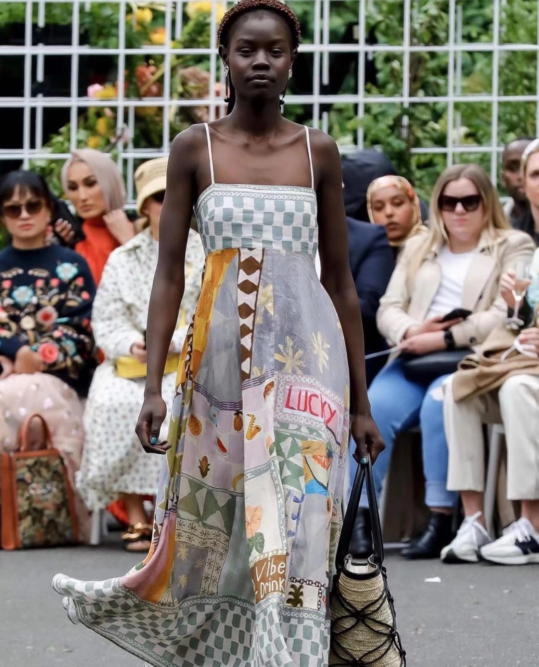 

European and American cross-border fashion Printed Dress 2022 spring and summer new suspender skirt leisure vacation, Multi