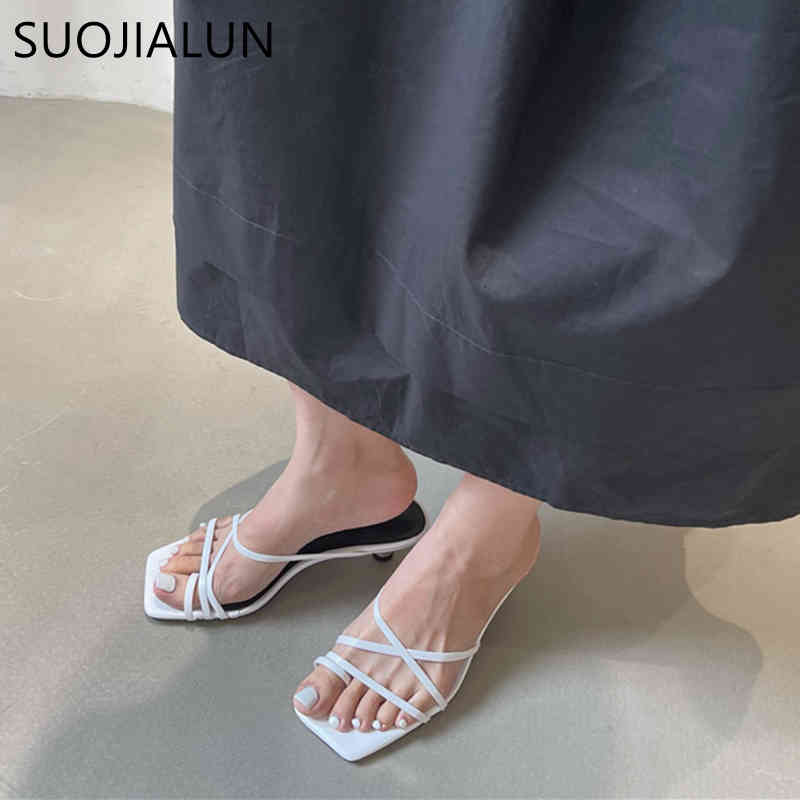 

SUOJIALUN 2021 New Summer Slipper Thin Low Heels Slides Fashion Narrow Band Brand Sandals Summer Outdoor Casual Beach Flip Flops K78, Black