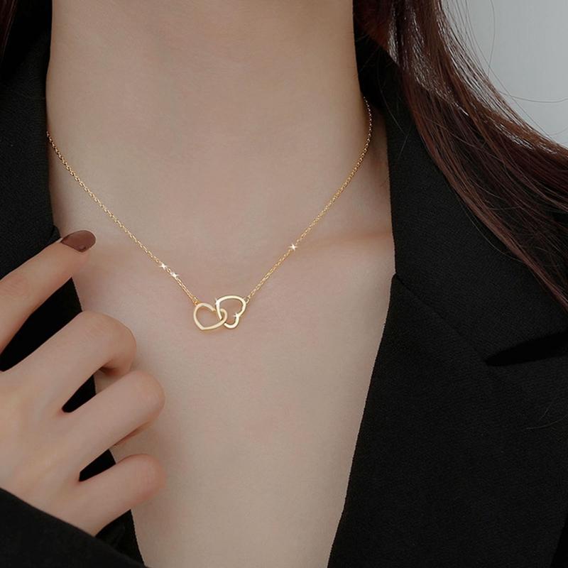 

Pendant Necklaces Love Double Heart-shaped Connected Hollow Necklace Light Luxury Female Clavicle Chain, Silver