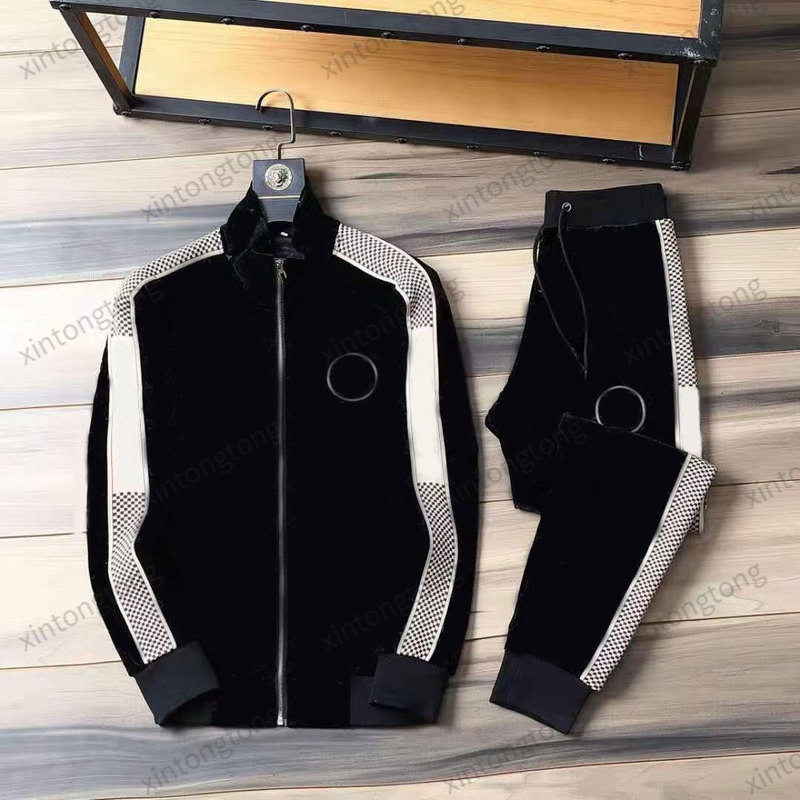 

Designer Mens tracksuit Luxury Men Sweatsuits Classic Fashion Running thick jogger velvet Casual Man Clothes Outfits Pants jacket two piece, Gray