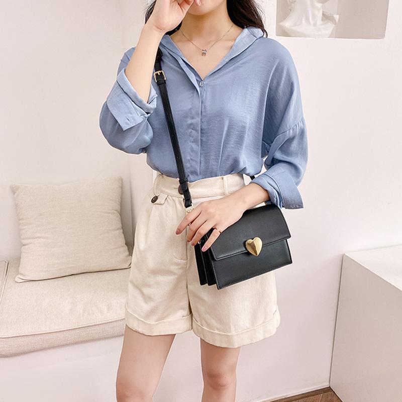 

Cross Body 100% Genuine Leather Handbags 2021 Valentine's Day Love Buckle Small Square Bag Fashion Trend Single Shoulder Messen, Black