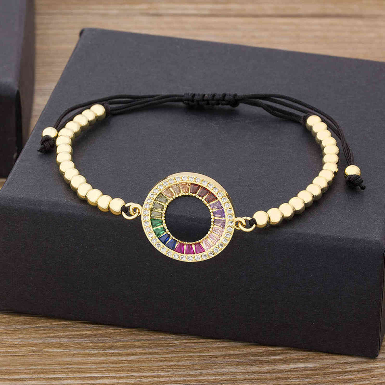 

2021 New Charm Round Copper Beads Bracelets Handmade Pave Cz Crystal Adjustable Bracelet Punk Wrist Jewelry Gift for Women Men