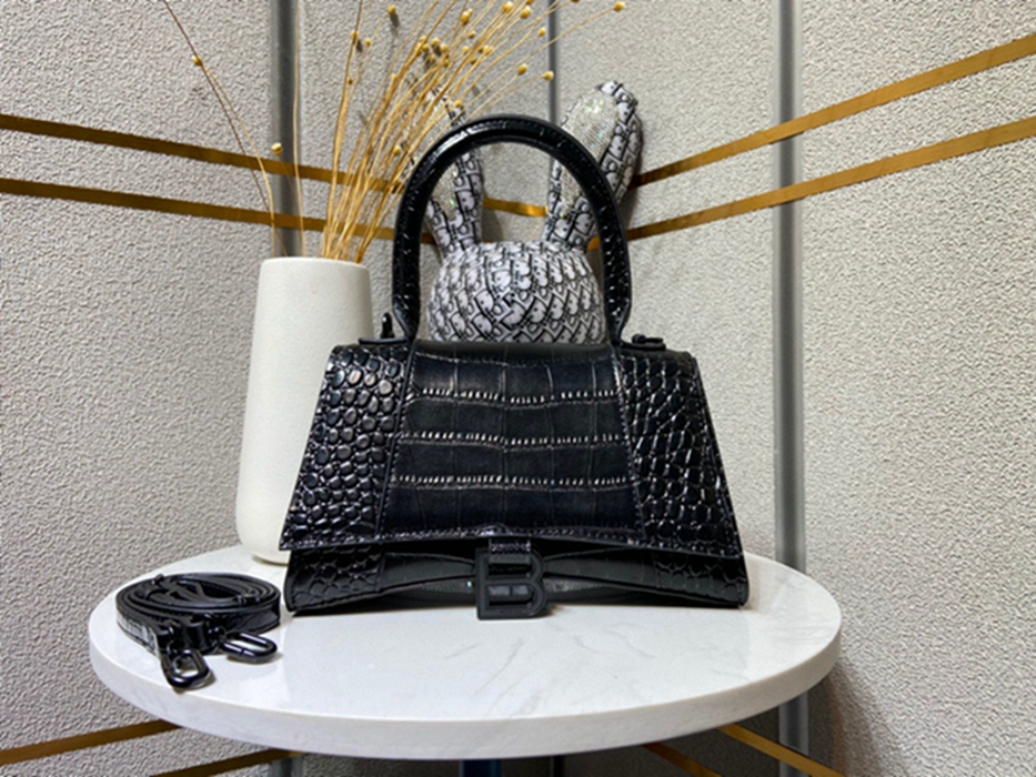 

Women Luxurys Designers Bags 2021 brand handbag Messenger bags High Quality shoulder bag Factory direct sales purse Alligator pattern tote bags, Red