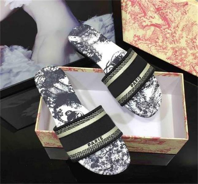 

New Women Dway Slide Slipper Ramour Flat Sandals Fashion Embroidered Cotton Flat Flip Flops Leather Sole Silver Metallic Causal Shoes