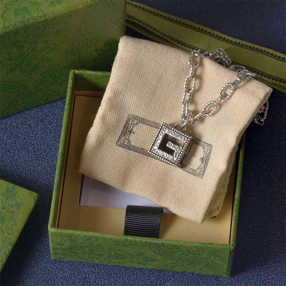 

70% Off Outlet Online Ancient vine pattern hollow out necklace, old fashion trend, white necklace for men and women store wholesale