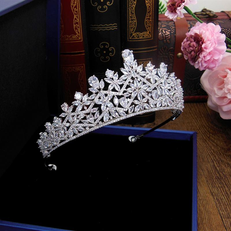

Hair Clips & Barrettes Cubic Zircon Wedding Crown Zirconia Tiara CZ Diadema Tiaras And Crowns Bridal Accessories Couronne De Mariage WIGO132, Golden;silver