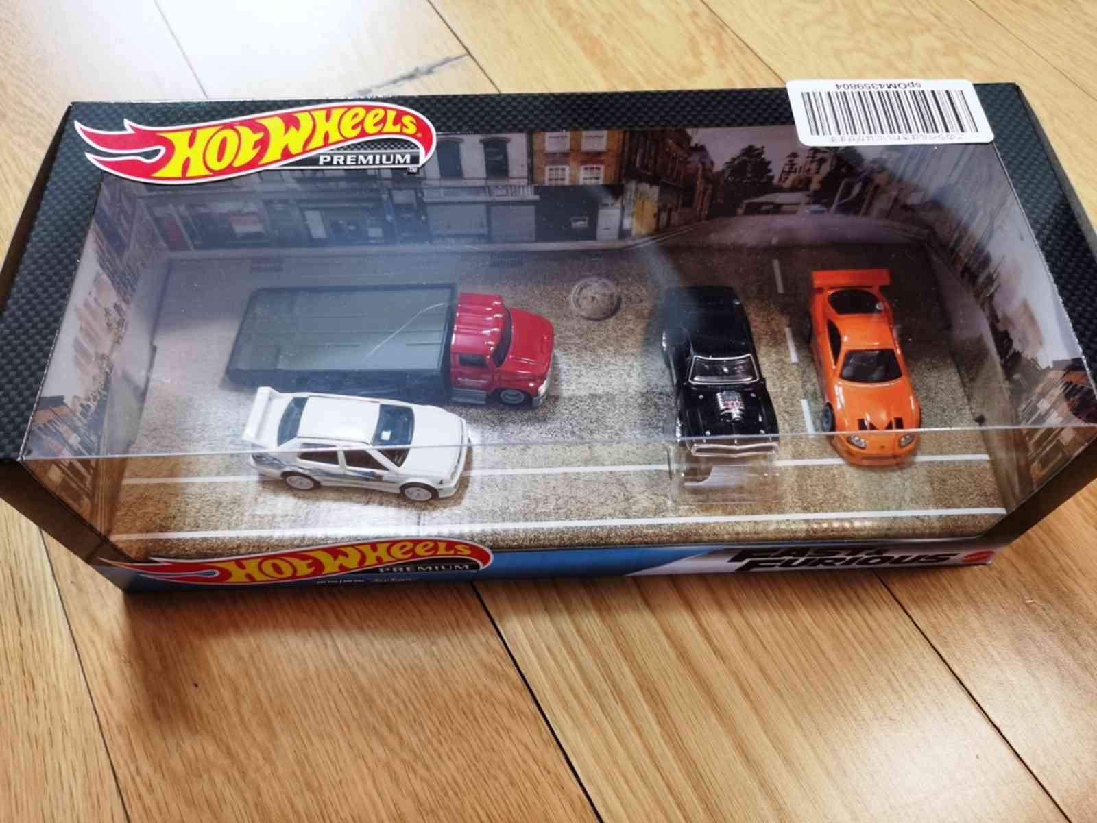 

Hot wheel car 1:64 fast angry Toyota super charger ss454 jettagt version die cast metal ifold, racing model, toys