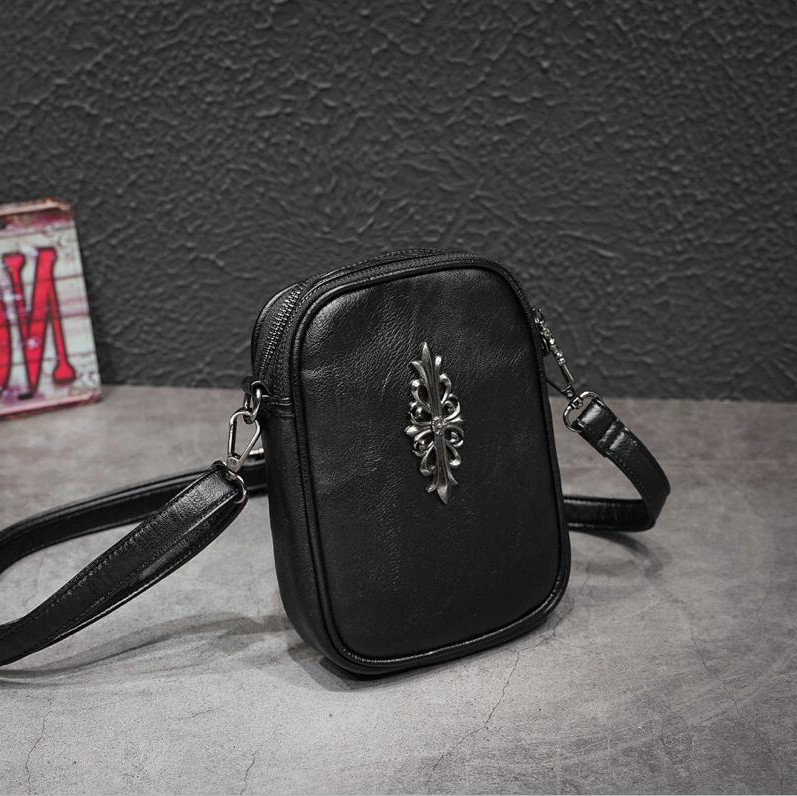 

Factory wholesale men bag outdoor leisure leather mini cell phone handbag street personality rivet messenger bags trend color matching polka dot leathers handbags, Black1