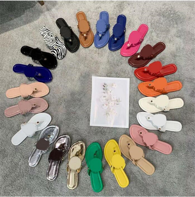 

Classic Brand Women's Slippers Summer Female Outer Wear Flat Beach Shoes Ladies Flip Flops Light Travel Sandals TB0454, A box