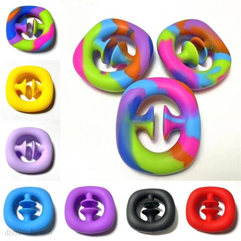 

2022 Pressure Relief Snap Silicone Hand Toy Snappers Fidget Toys Sensory Grip Ring DHL