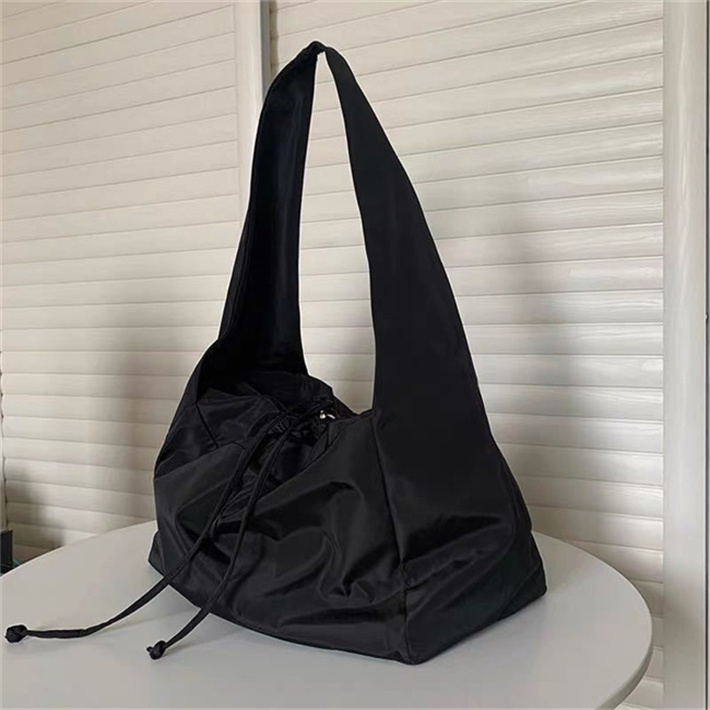 

designers duffel bags 45cm 55cm luxury large capacity travel sale women men genuine leather shoulder fashion bag carry rivets with lock head