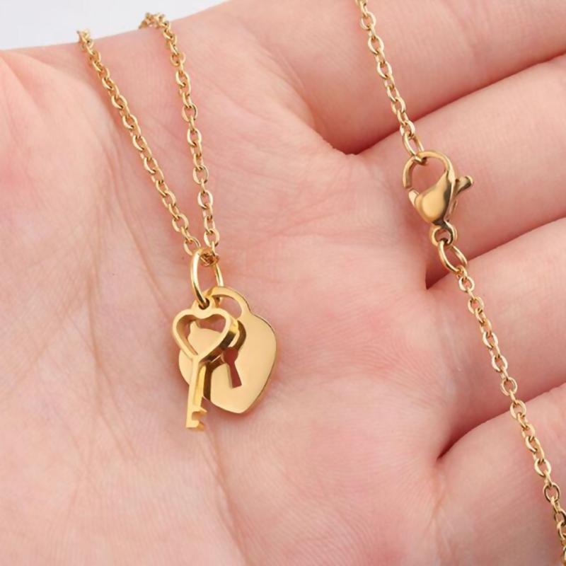 

Charms Lokaer Trendy Stainless Steel Love Heart & Key Pendant Necklaces Gold Chain Link Chokers Necklace For Women Girls, Bronze;silver