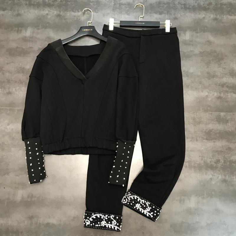 

Two Piece Dress 2021 Winter Rhinestone Big V-neck Sweater + Heavy Work Pants Feet Casual Two-piece Suit Female Tide, As pic