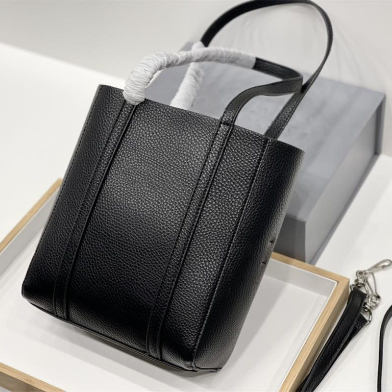

Designer Handbag Classic Women Tote Leather Handbags Letters Shoulder Bags High Quality Fashion Designers Bag, Black
