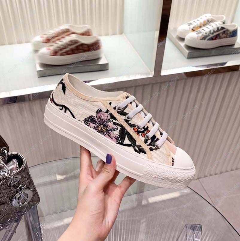 Classics Mocassins Femmes Espadrilles Chaussures plates Toile et véritables mocassins en peau d'agneau Deux tons Casquette Toile Fashion Casual S