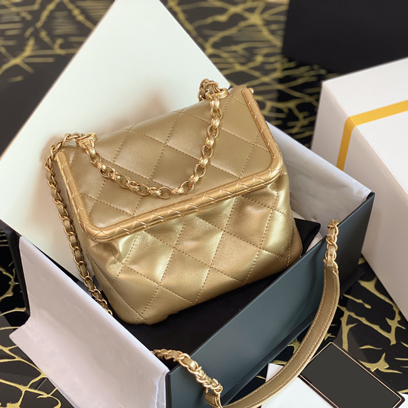 

2020 New style Workshop chain black gold Bento hand can also shoulder and back concave modeling Large capacity and space Fashionable and bea