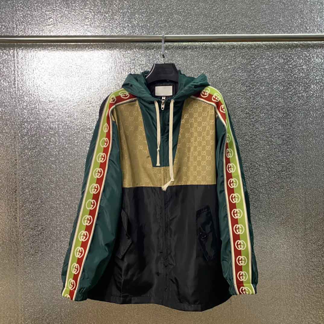 

2020ss spring and summer new high grade cotton printing short sleeve round neck panel T-Shirt Size: m-l-xl-xxl-xxxl Color: black whitnnbuw9 bbb3