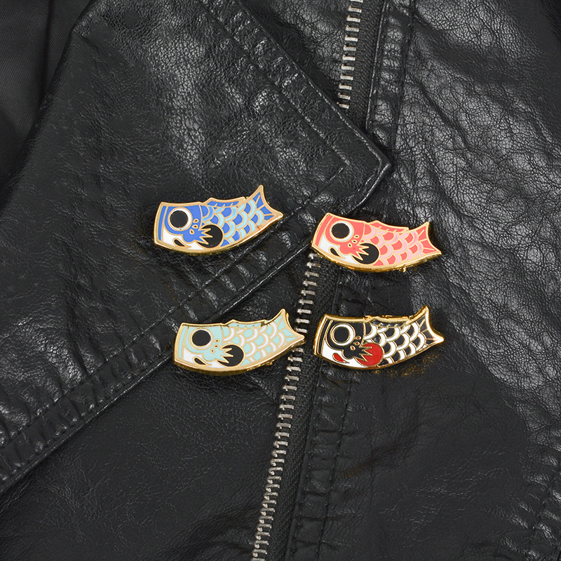 

Japanese Personality Alloy Carp Brooches Cartoon Oil Dripping Enamel Fish Pins For Unisex Children Business Gift Backpack Badge Accessories