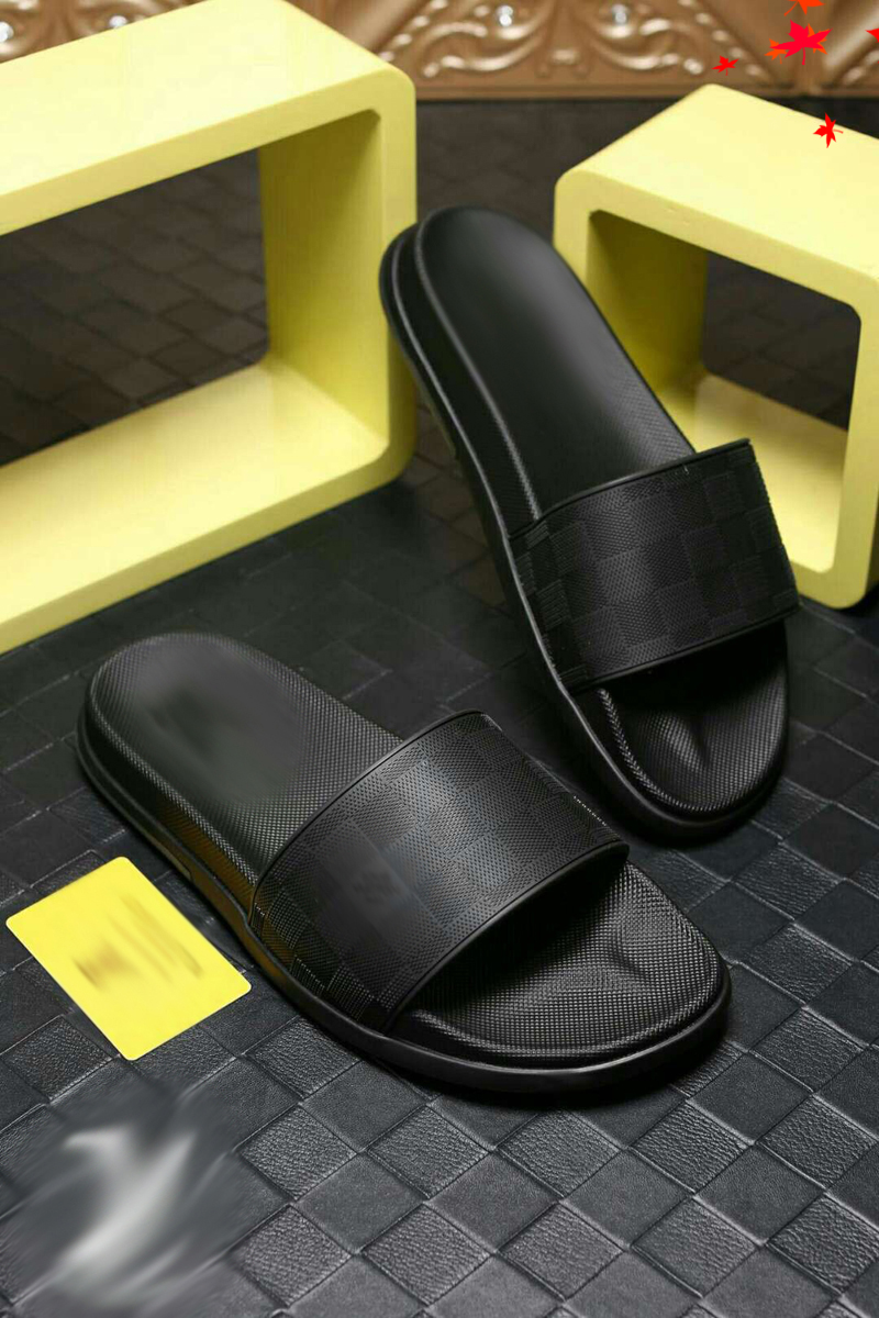 

2021 Slipper Designer Slide Summer sandals Fashion Men Beach Indoor Flat Flip Flops Leather luxurys Shoes mens Slippers with box Size 39-45 -H96, Black