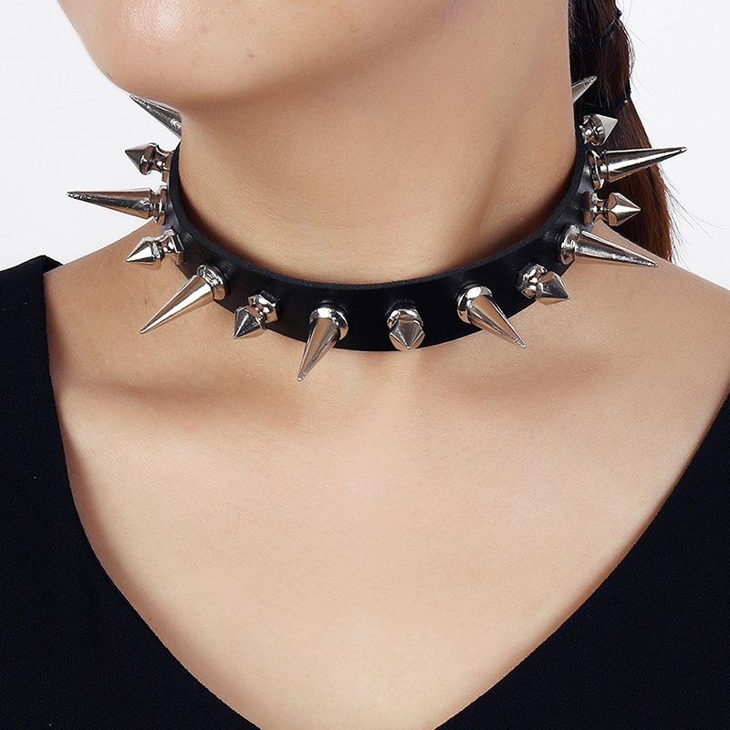 

Chokers Gothic Punk Rock Cuspidal Spikes Rivet Choker Necklace Sexy Black Leather Chain Cone Stud Charm Club Party Fashion Jewelry Gift