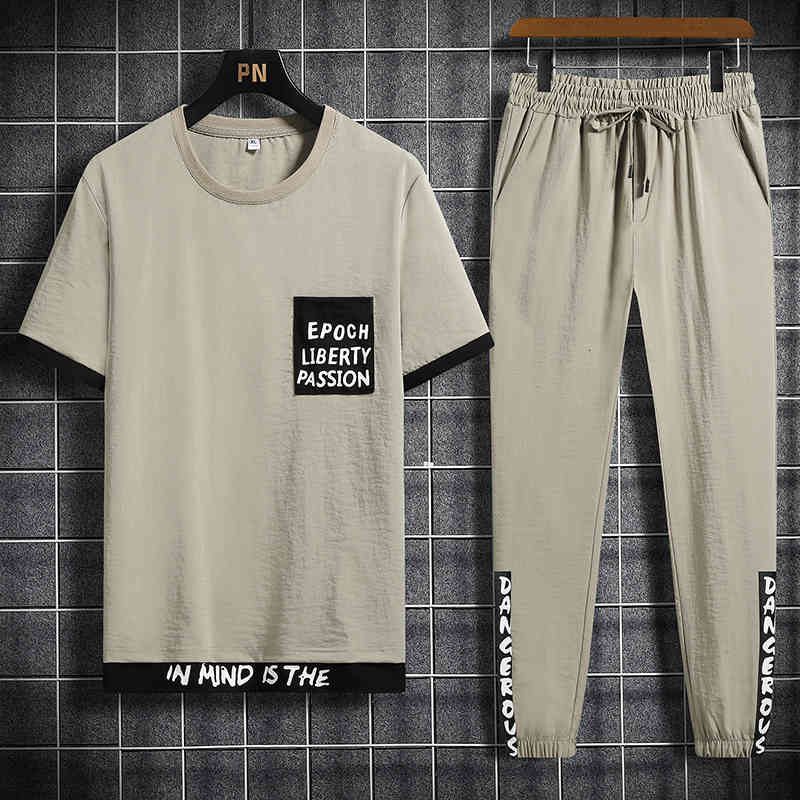 

Men's Tracksuits hip hop suit ed as a spring street and summer season t-shirt -pants two-piece fashion sweater, Black