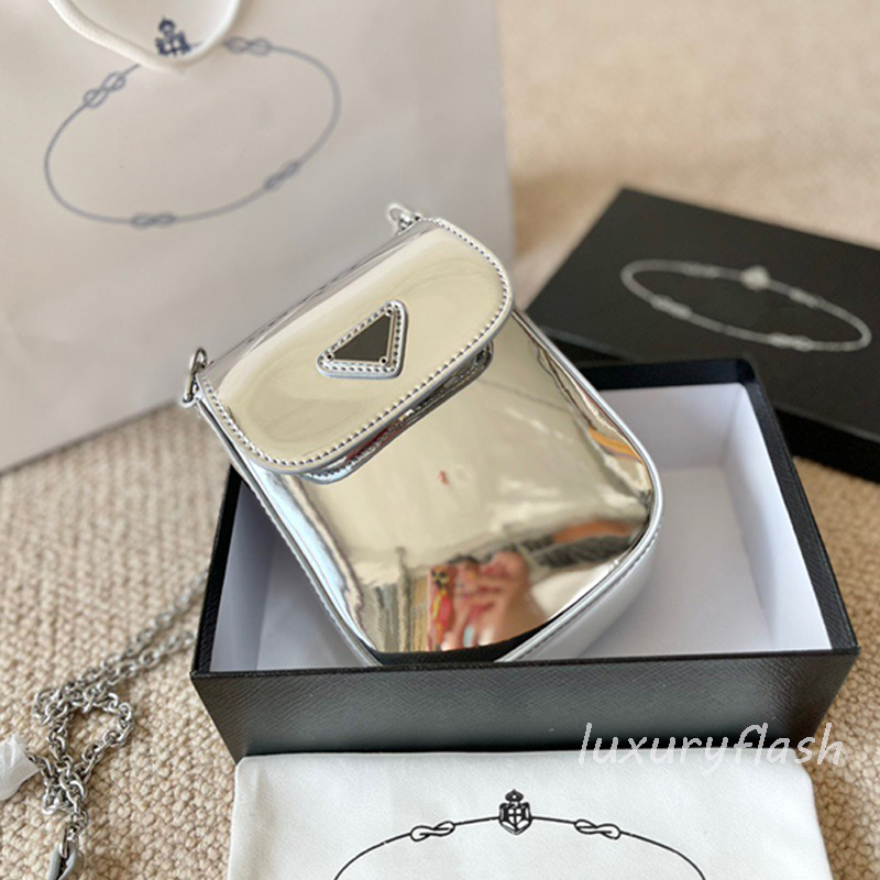 

Designers Triangle Mobile Phone Bag Women Fashion 2021 Crossbody Bags Mini Small Purses Trends Europe and America 7 Color Classic Handbags, Not for sale