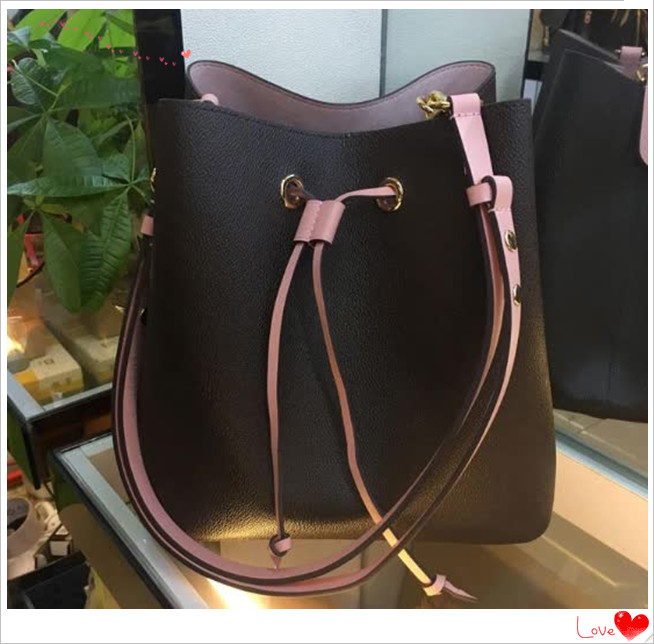 

Designer Famous handbags shoulder bags Noé leather bucket bag women flower printing crossbody bag purse drawstring bag, Red