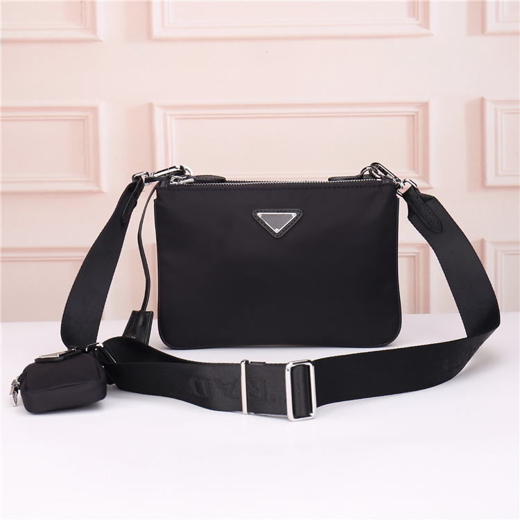 

Free delivery for men's and women's Waist Bag, Black