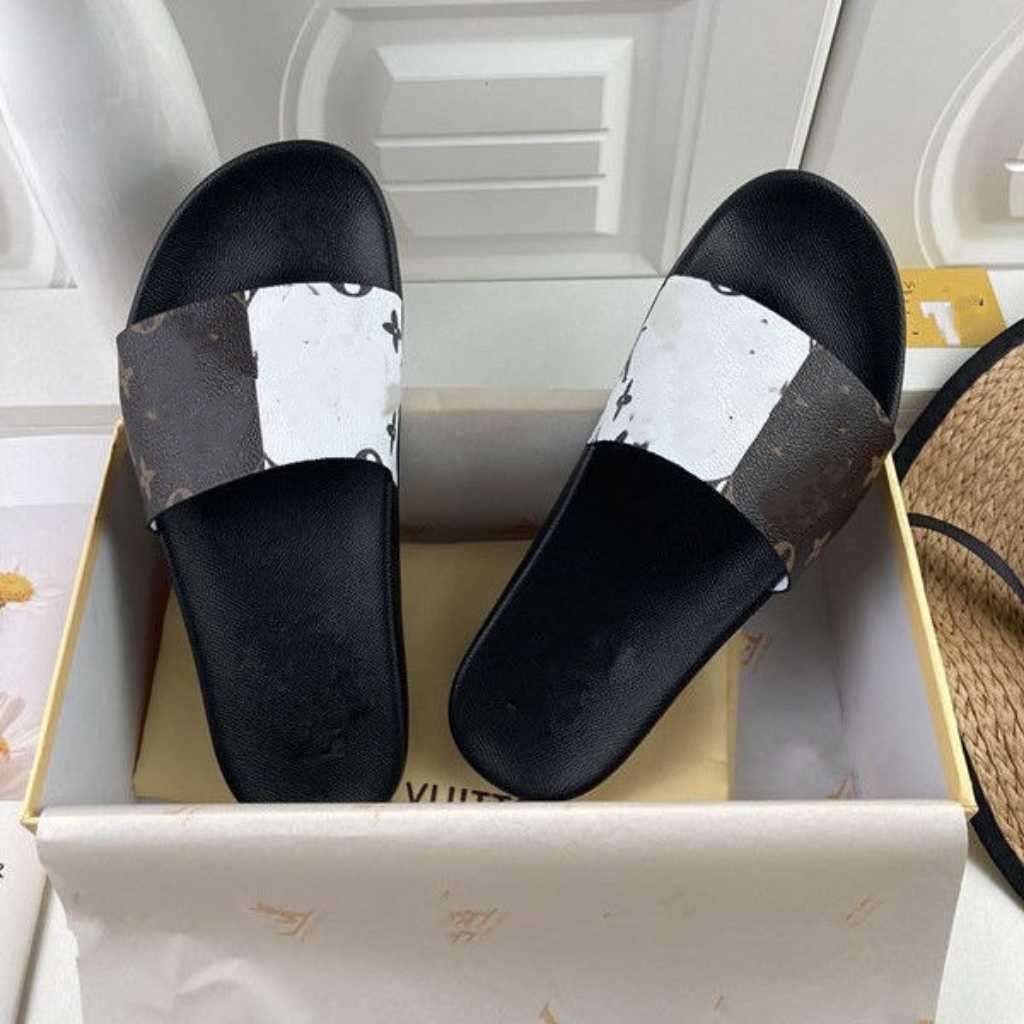 

Designer Fashion Letter Couple Slippers Luxury Design Plaid Men's and Women's Non-slip Flip-Flops Famous Brand Female Beach Shoes Slipper Summer Sandals Size 35-46