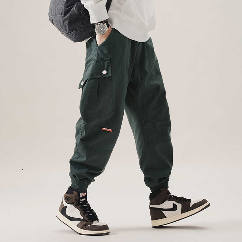 

Fashion Streetwear Men Jeans Loose Fit Casual Cotton Cargo Pants Big Pocket Wide Leg Baggy Trousers Slack Bottom Hip Hop Joggers, Black