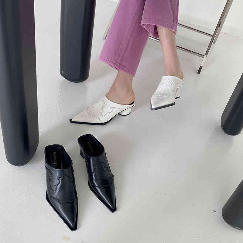 

Slippers 2021 Spring Women Slides Pointed Toe Round Mid Heels Slip On Mules Shoes Gladiator Party Pumps Black/White 3427
