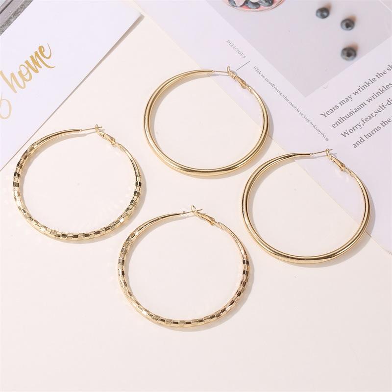

Hoop & Huggie Earrings For Women 2021 Korean Fashion Clip On Gold Dangle Trend Earring Retro Jewelry