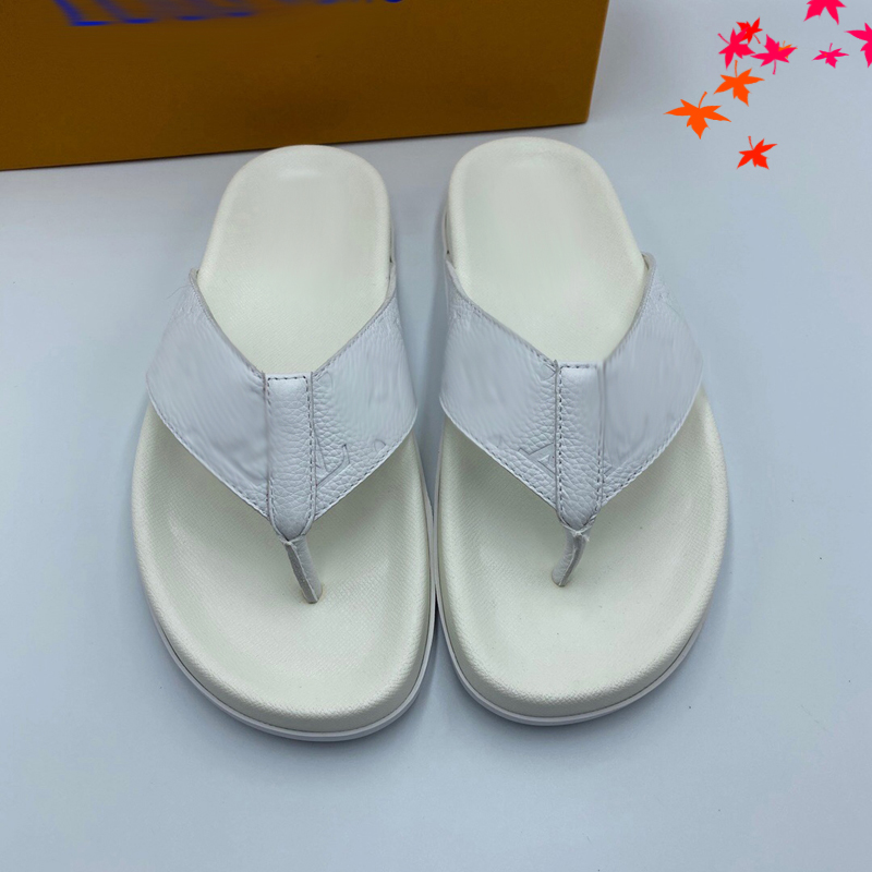 

2021 Designer luxurys slippers men sandals fashion beach shoes flip flops flat non-slip classical hole slipper with box size 39-45 -G81, White