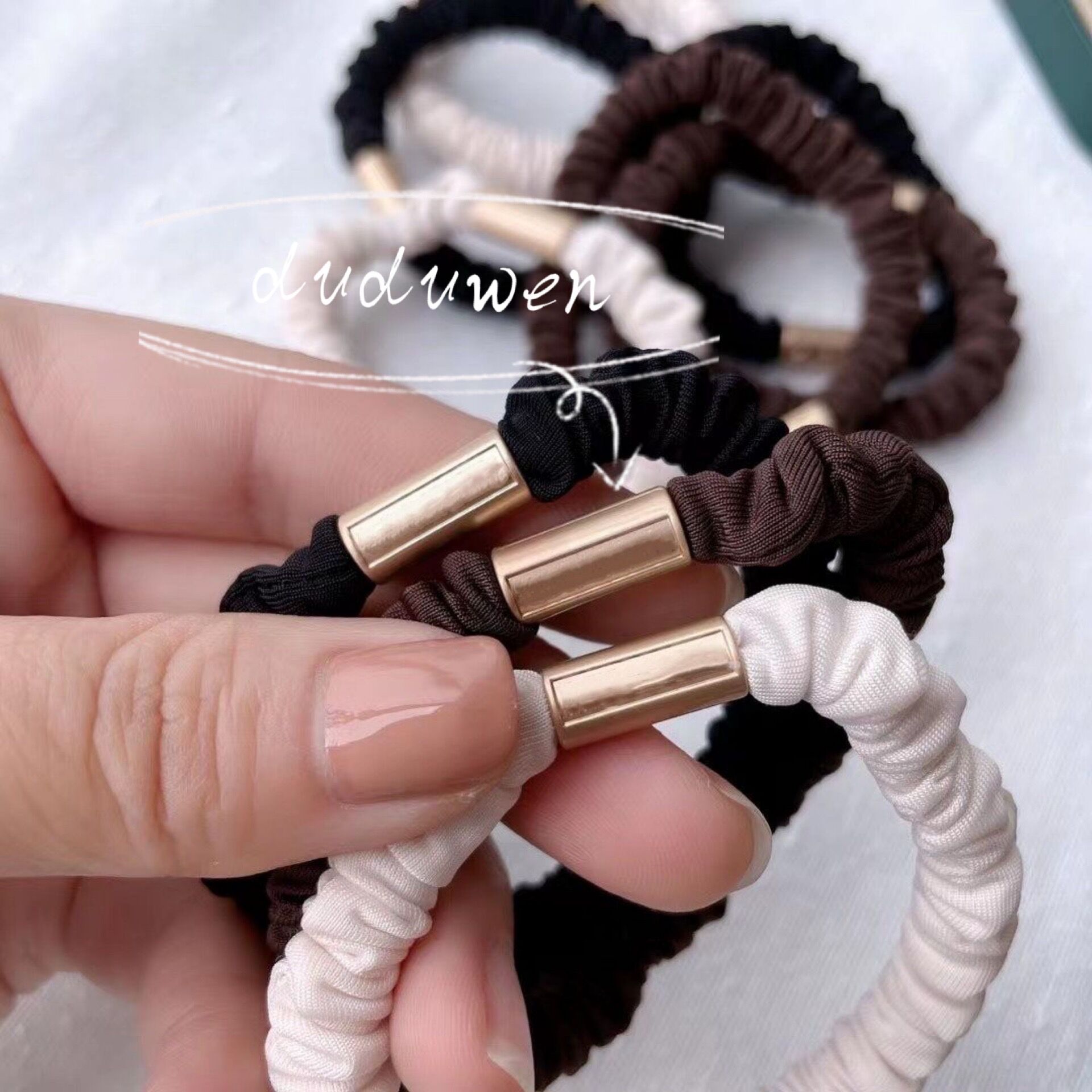 

3 colors classical design Hairtie fashion Accessories C metal mark rubber bands letters Hair Rope party gift, Pink